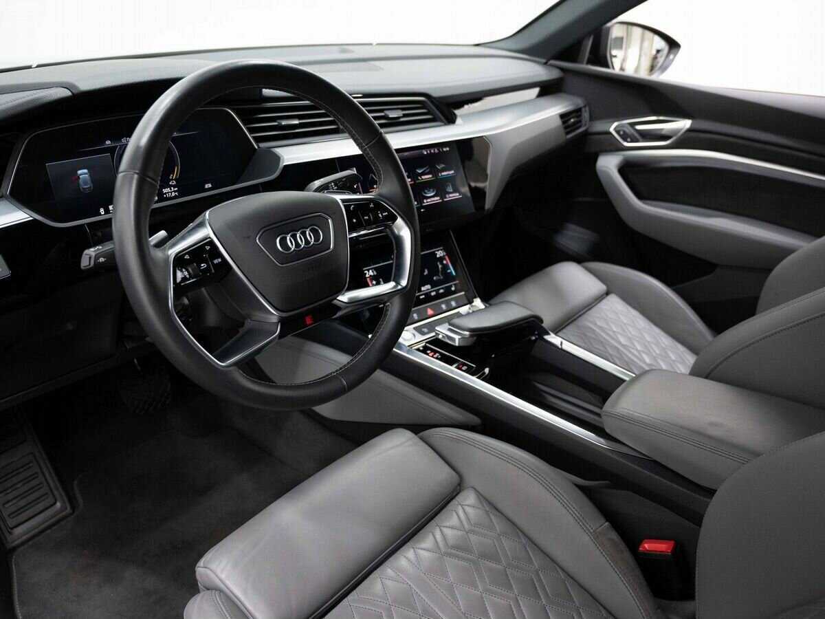 Audi e-tron 2020 года с пробегом. Фото: #6