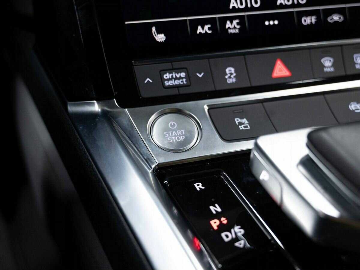 Audi e-tron 2020 года с пробегом. Фото: #26