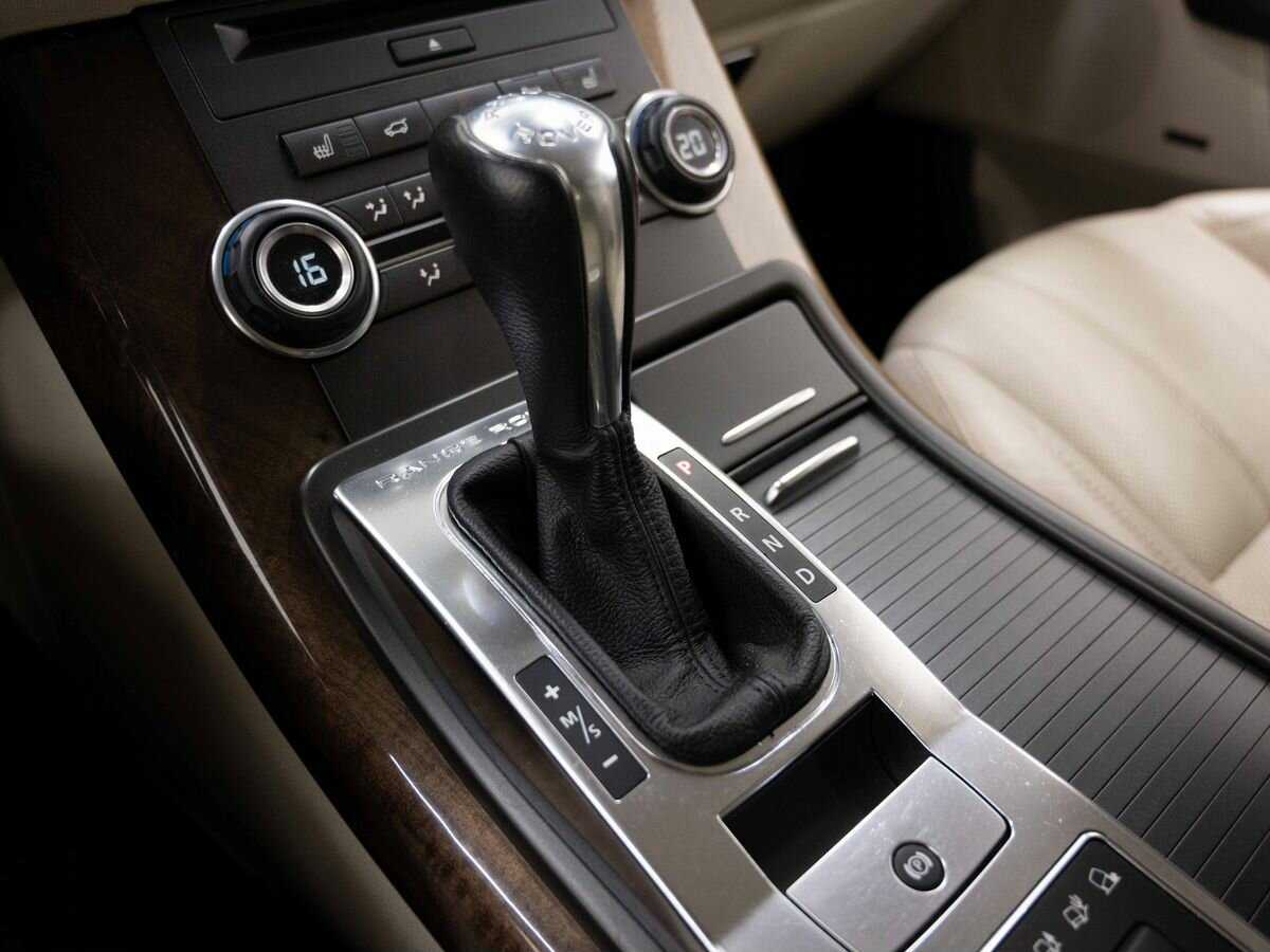 Land Rover Range Rover Sport 2012 года с пробегом. Фото: #17