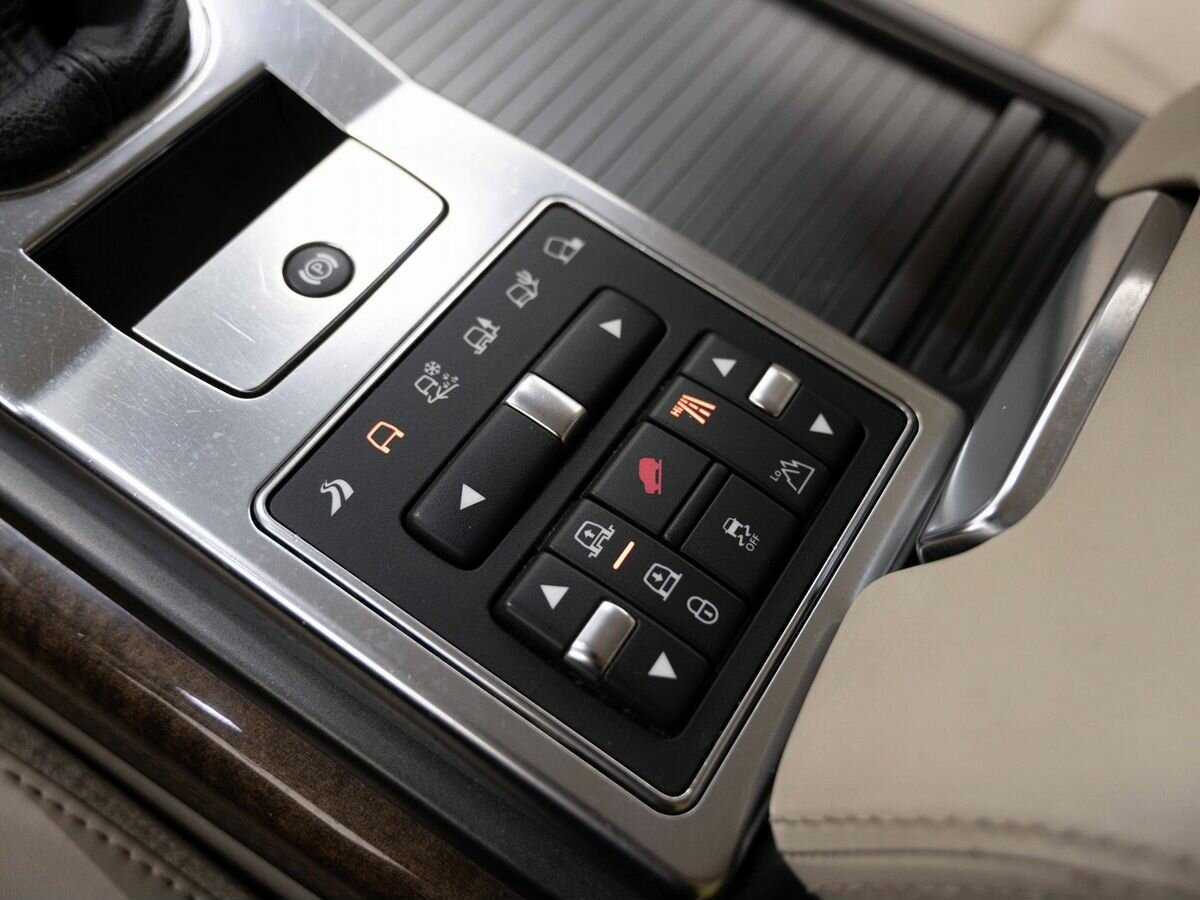 Land Rover Range Rover Sport 2012 года с пробегом. Фото: #18