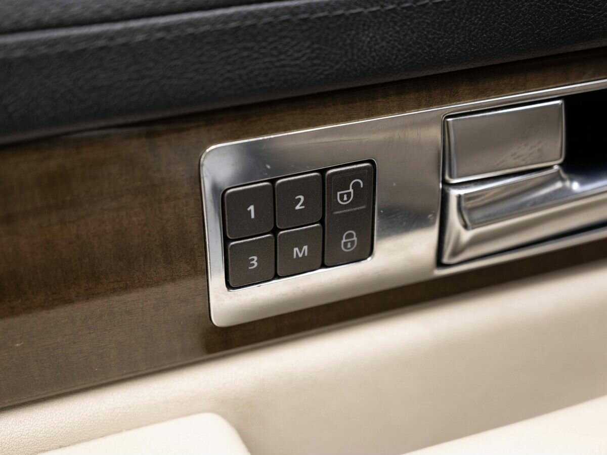 Land Rover Range Rover Sport 2012 года с пробегом. Фото: #20