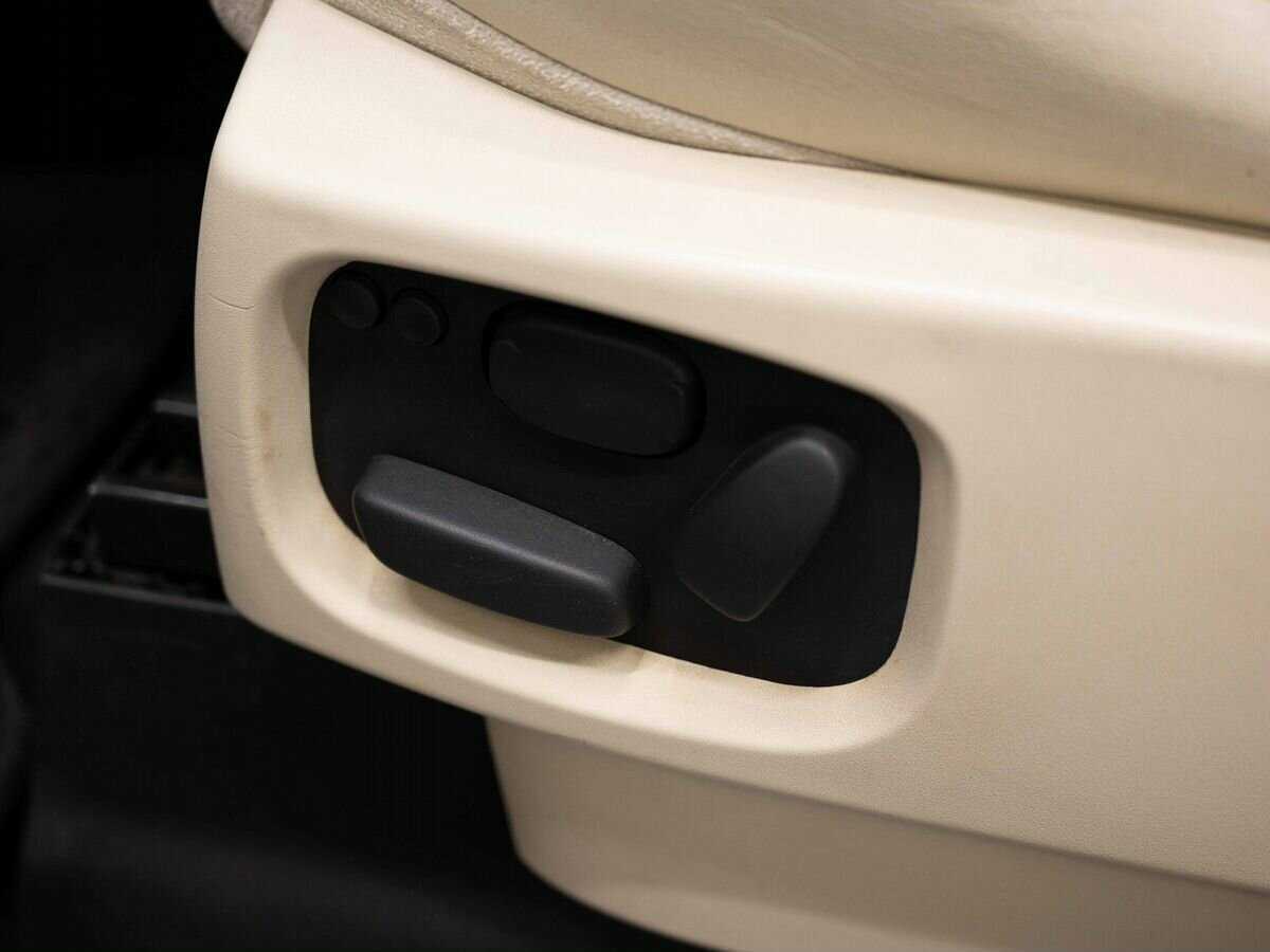 Land Rover Range Rover Sport 2012 года с пробегом. Фото: #22