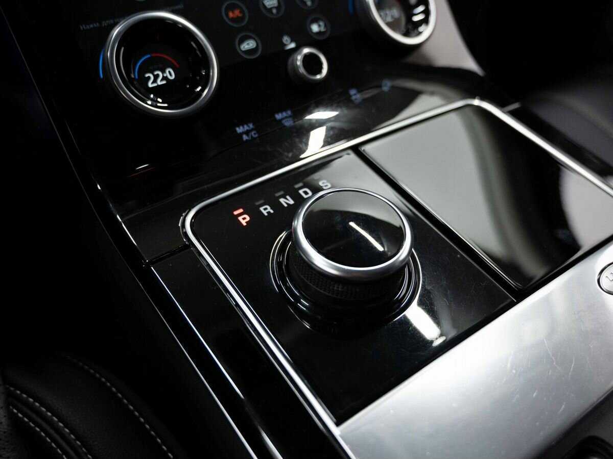 Land Rover Range Rover Velar 2019 года с пробегом. Фото: #18