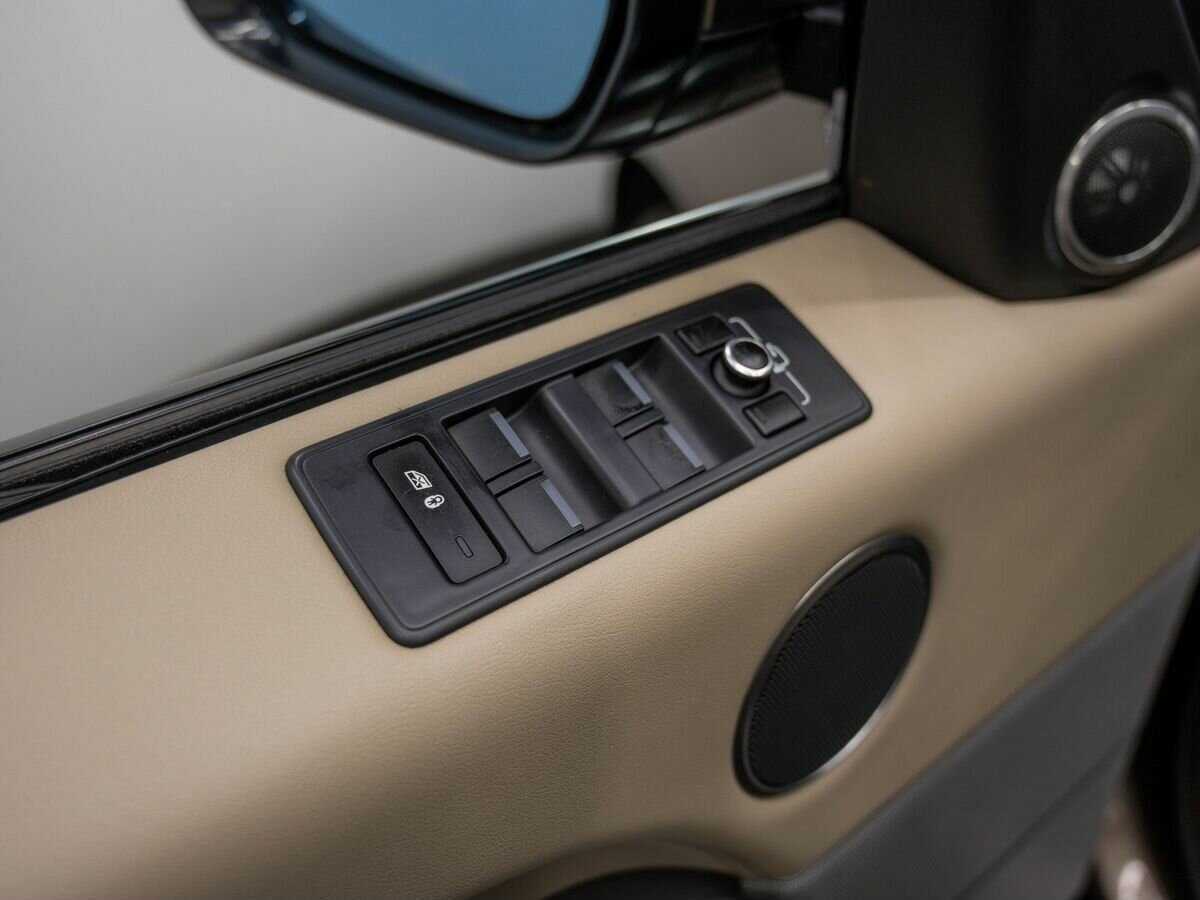 Land Rover Range Rover Sport 2013 года с пробегом. Фото: #15