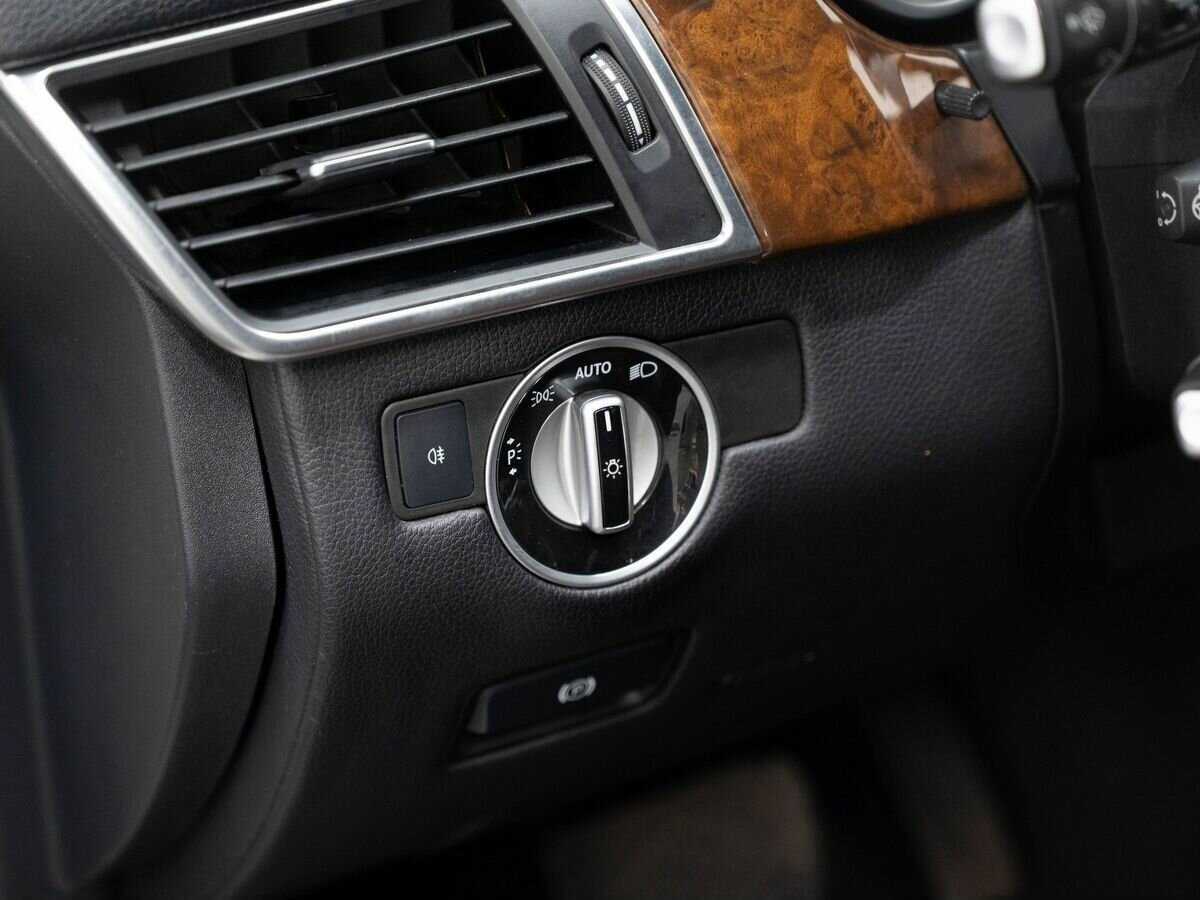 Mercedes-Benz GL-Класс 2013 года с пробегом. Фото: #16