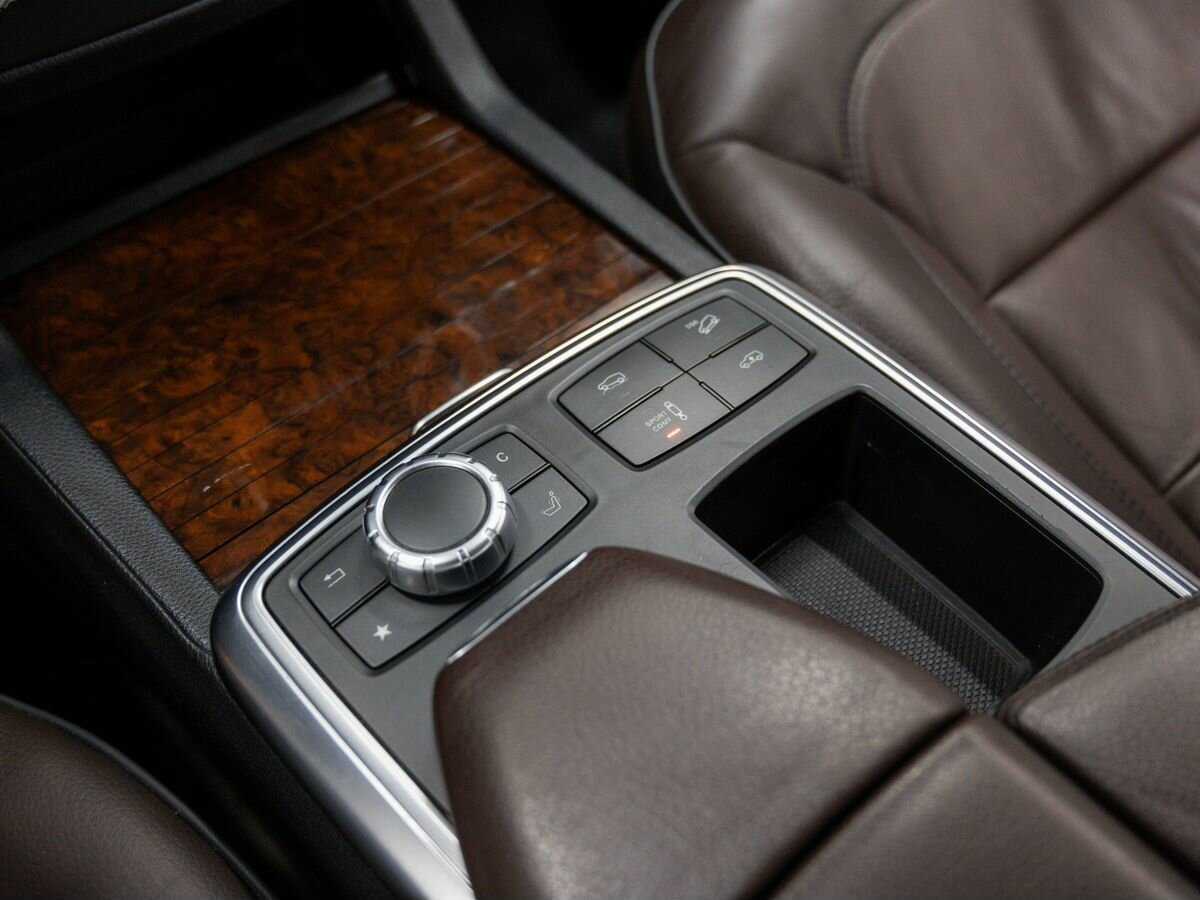 Mercedes-Benz GL-Класс 2013 года с пробегом. Фото: #17