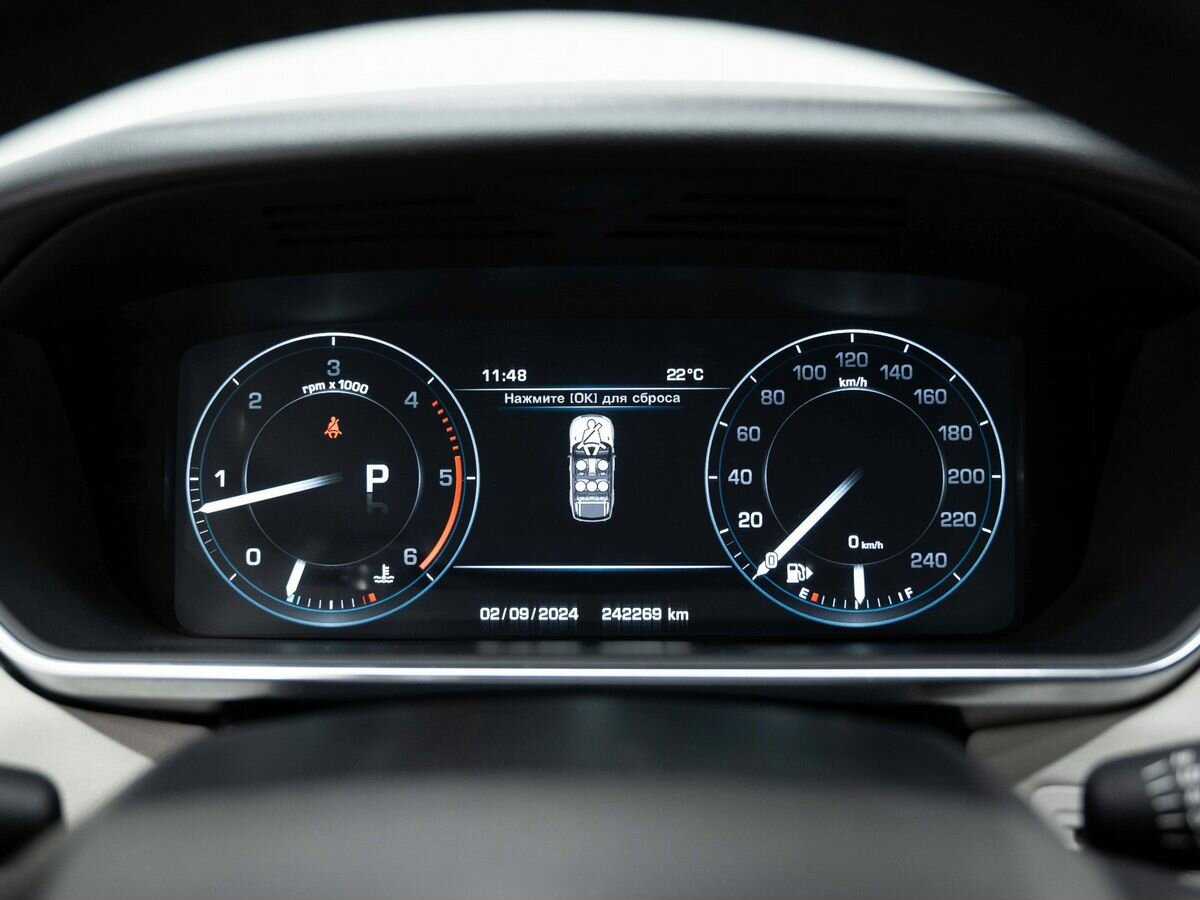 Land Rover Range Rover Sport 2013 года с пробегом. Фото: #17