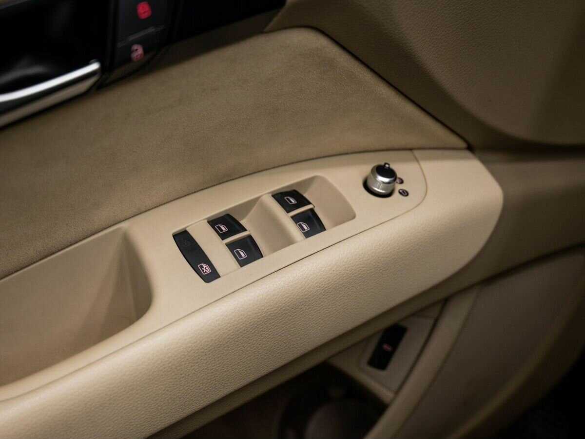 Audi Q7 2010 года с пробегом. Фото: #14