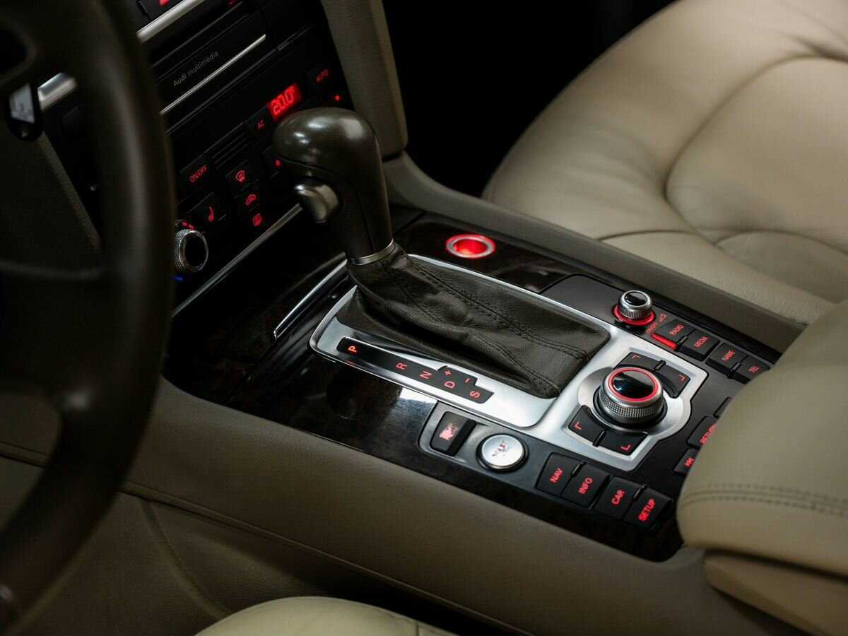 Audi Q7 2010 года с пробегом. Фото: #17