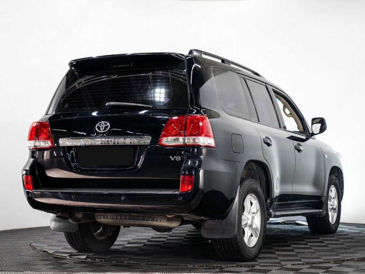 Toyota Land Cruiser 2011 года с пробегом. Фото: #3