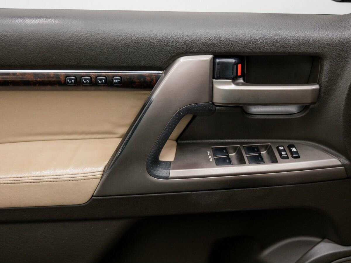 Toyota Land Cruiser 2011 года с пробегом. Фото: #15