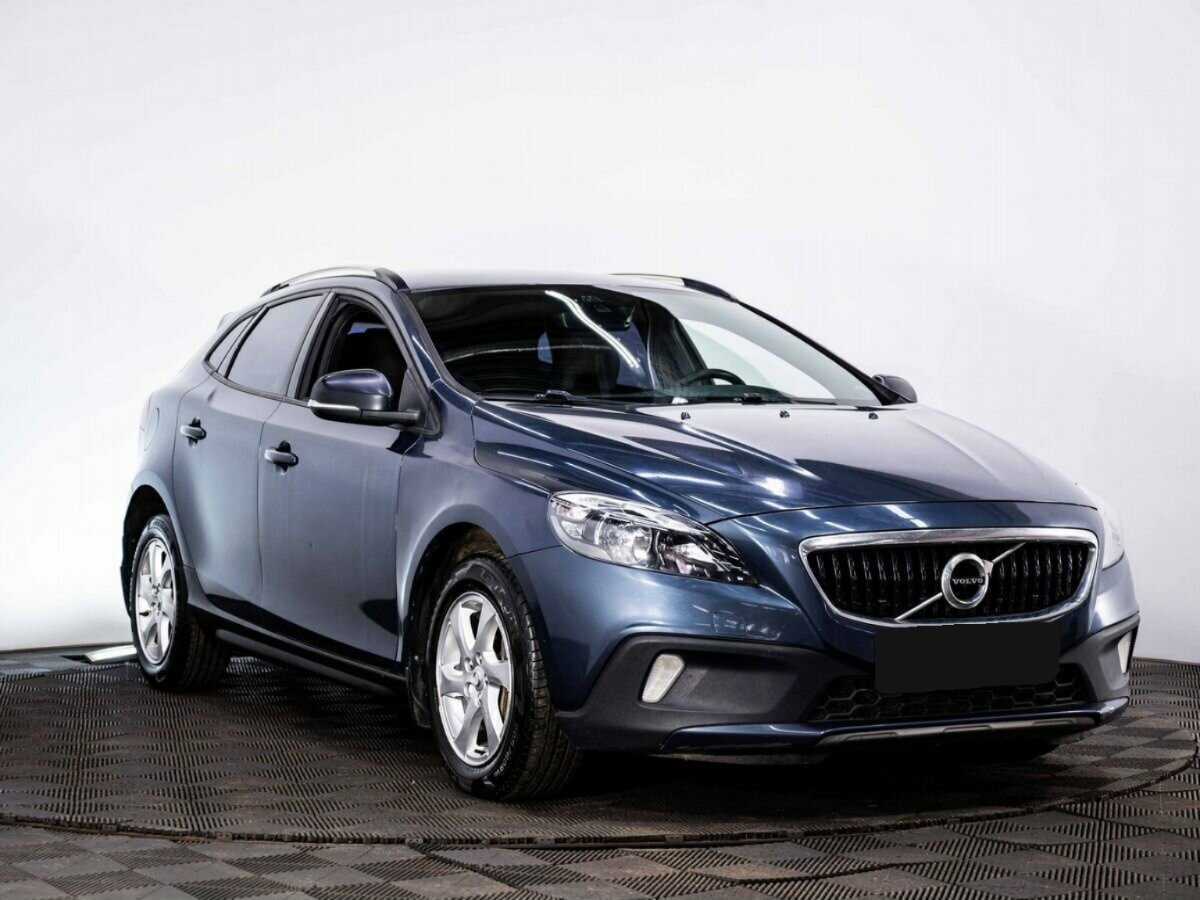 Volvo V40 Cross Country 2017 года с пробегом. Фото: #2