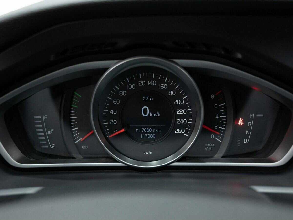 Volvo V40 Cross Country 2017 года с пробегом. Фото: #14