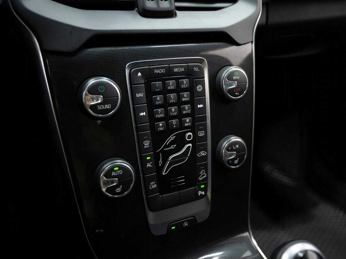 Volvo V40 Cross Country 2017 года с пробегом. Фото: #16