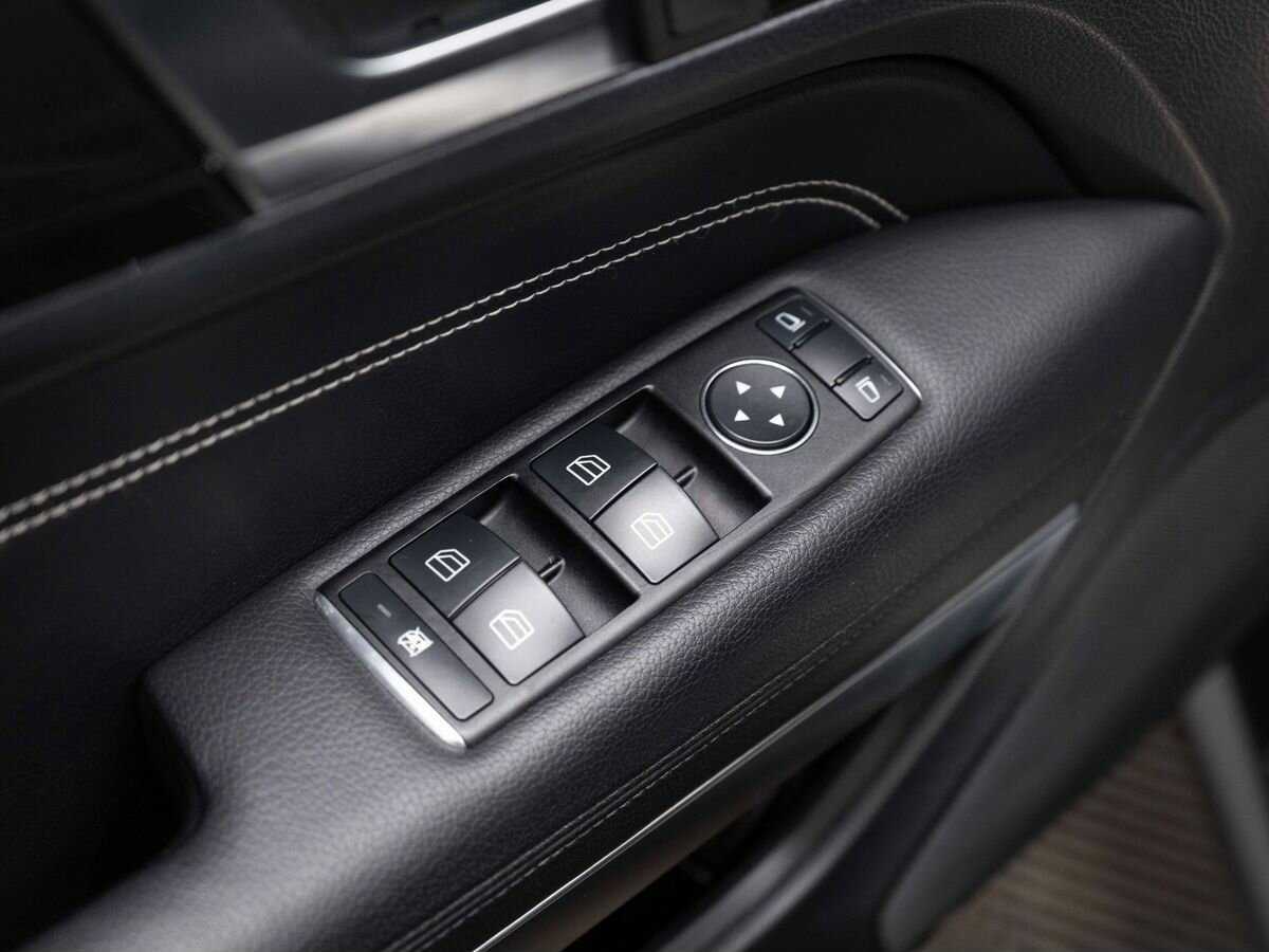 Mercedes-Benz E-Класс 2013 года с пробегом. Фото: #15