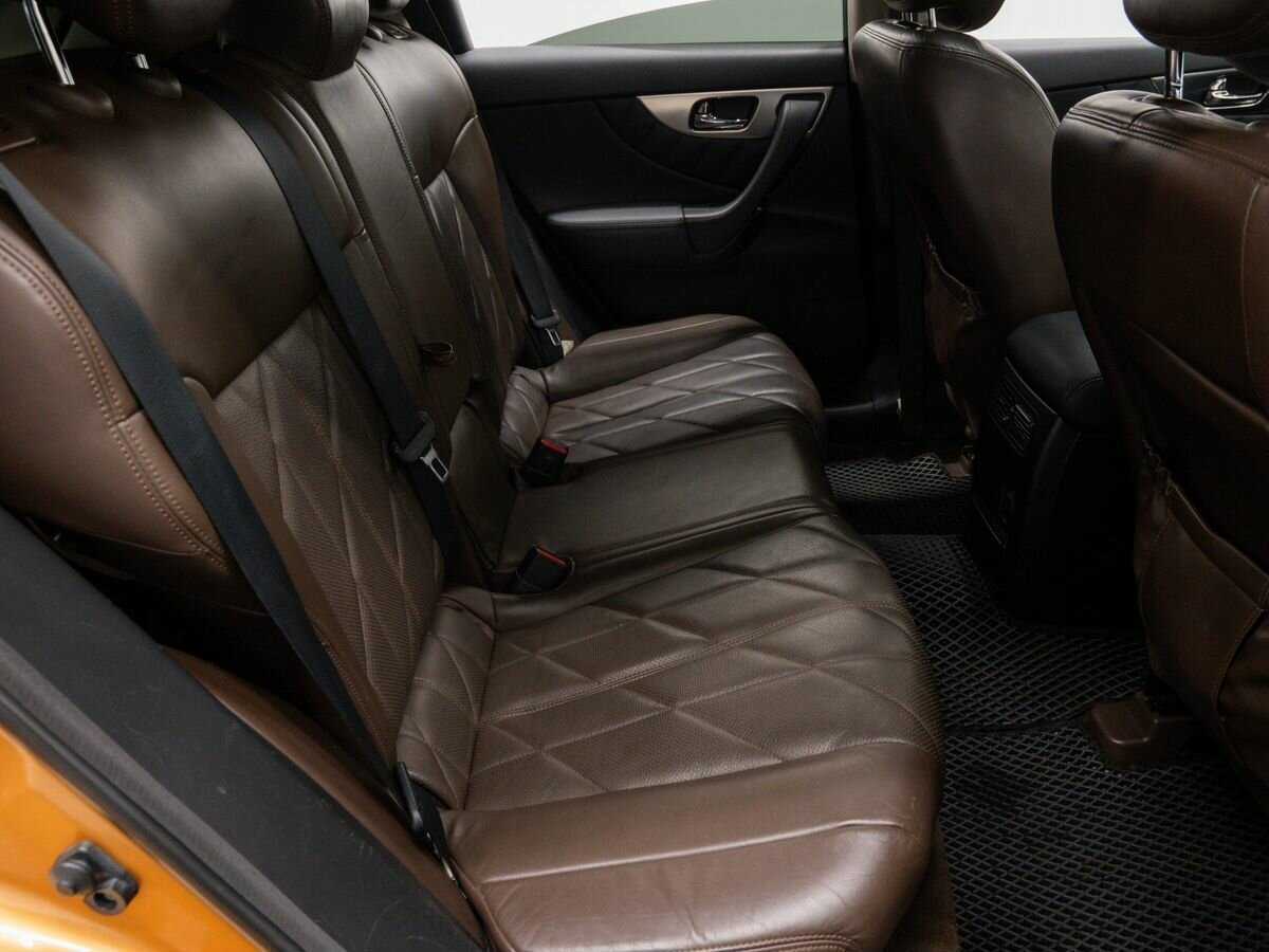 Infiniti FX 2009 года с пробегом. Фото: #8