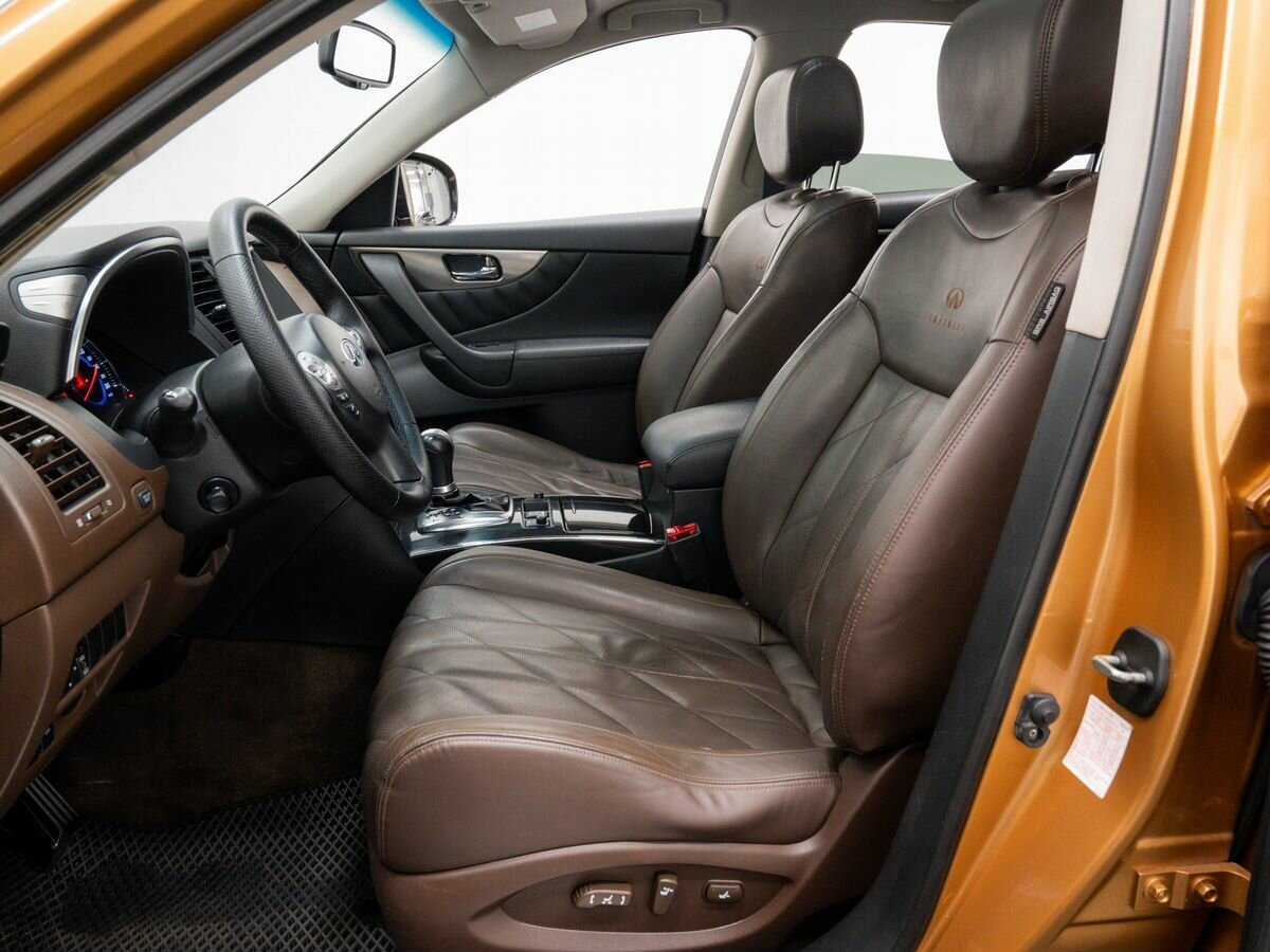 Infiniti FX 2009 года с пробегом. Фото: #13