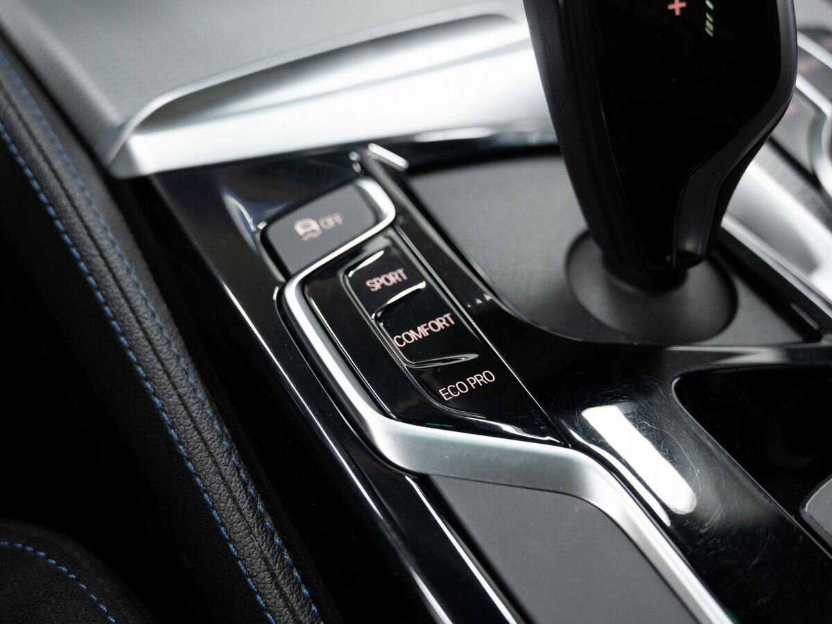 BMW 5 серии 2018 года с пробегом. Фото: #21