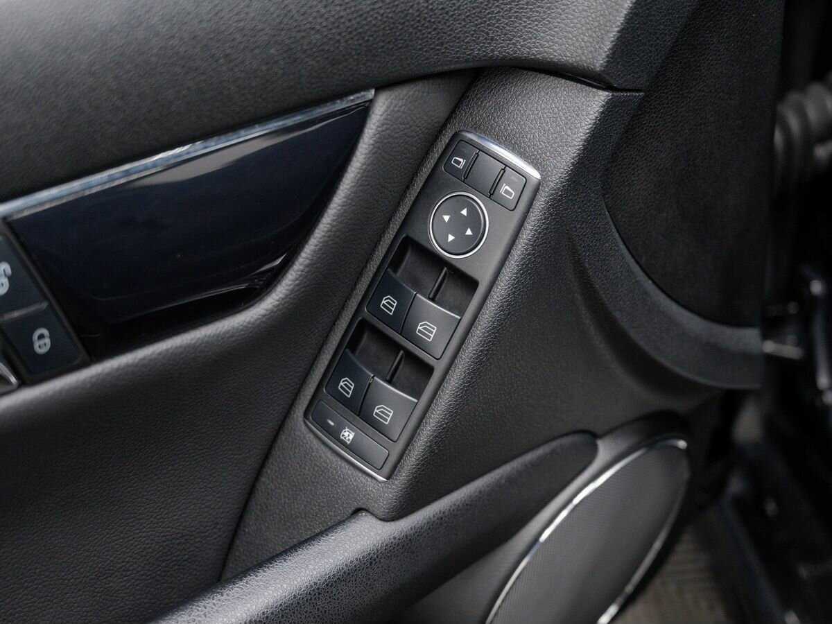 Mercedes-Benz C-Класс 2010 года с пробегом. Фото: #14