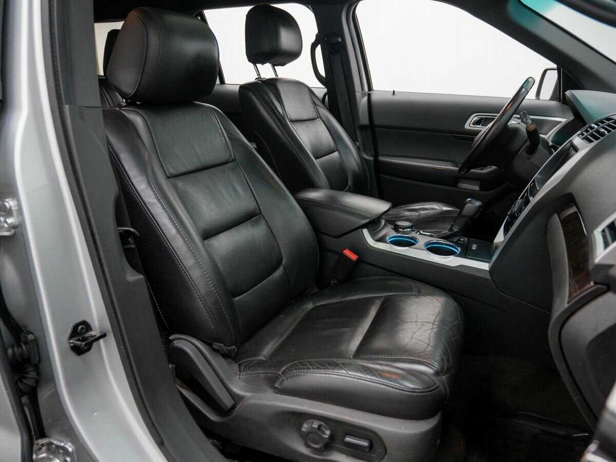 Ford Explorer 2013 года с пробегом. Фото: #7