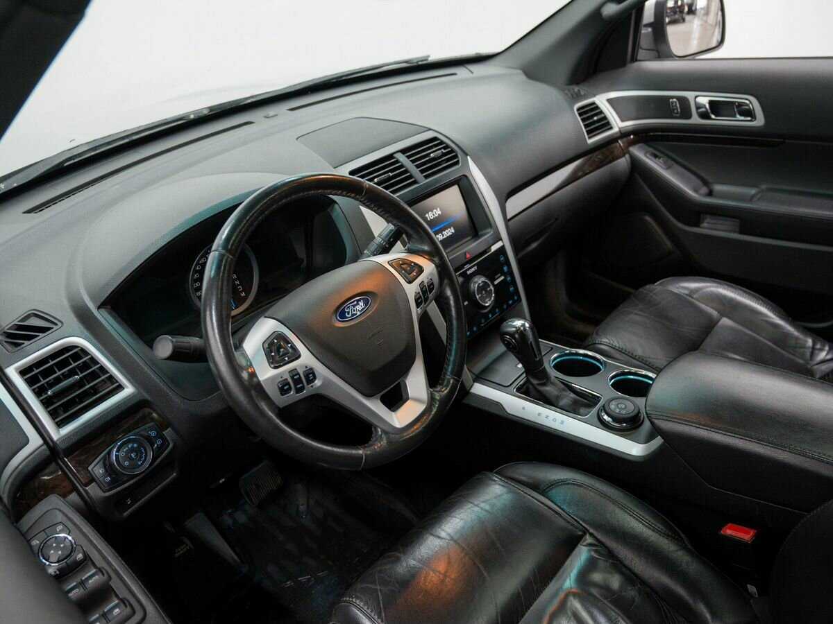 Ford Explorer 2013 года с пробегом. Фото: #13