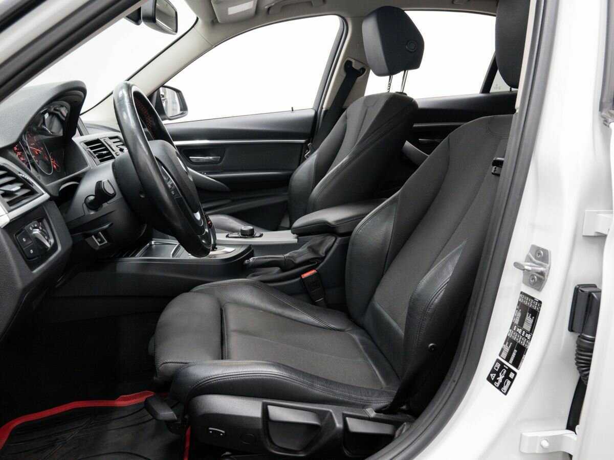 BMW 3 серии 2017 года с пробегом. Фото: #13