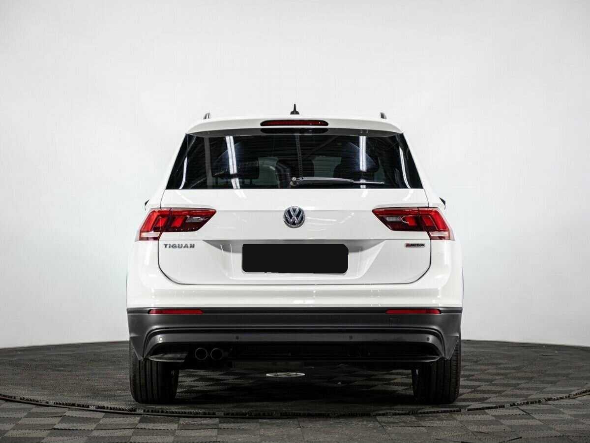 Volkswagen Tiguan 2018 года с пробегом. Фото: #4