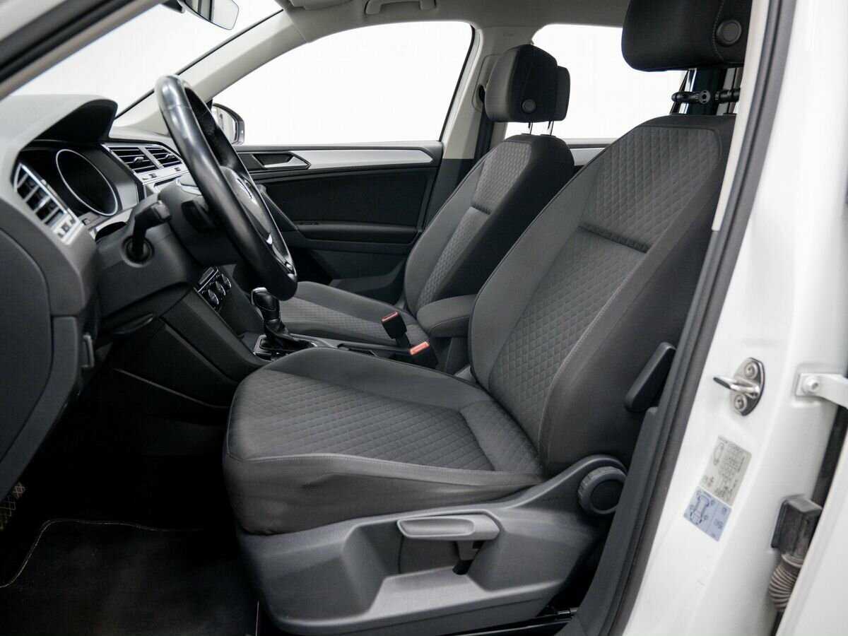 Volkswagen Tiguan 2018 года с пробегом. Фото: #16