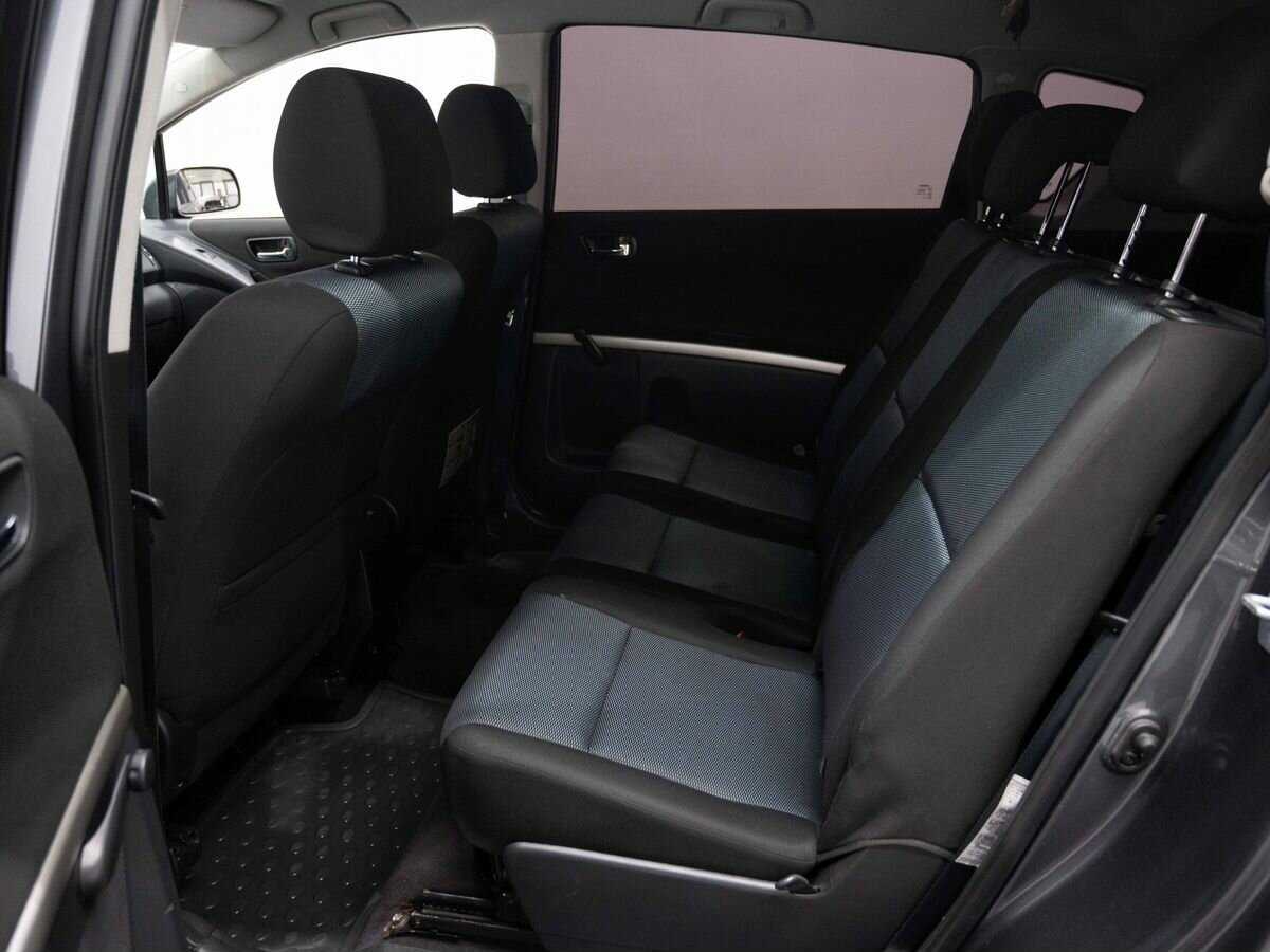 Toyota Corolla Verso 2008 года с пробегом. Фото: #8