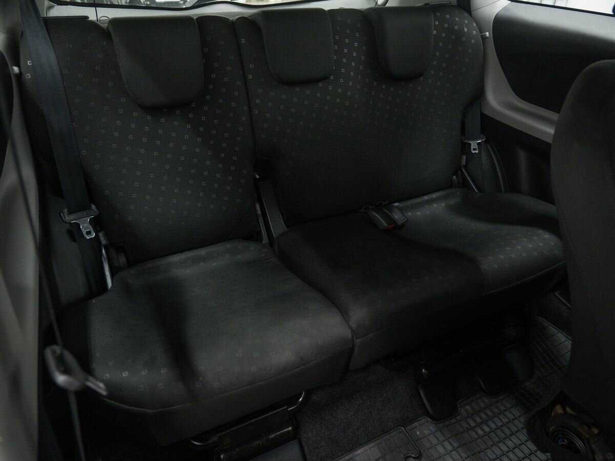 Toyota Yaris 2008 года с пробегом. Фото: #8