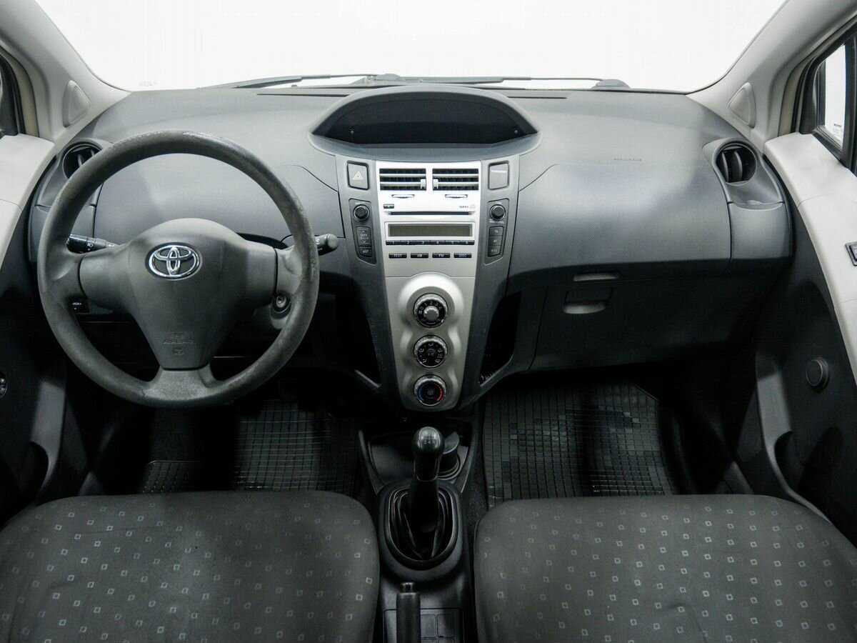 Toyota Yaris 2008 года с пробегом. Фото: #9