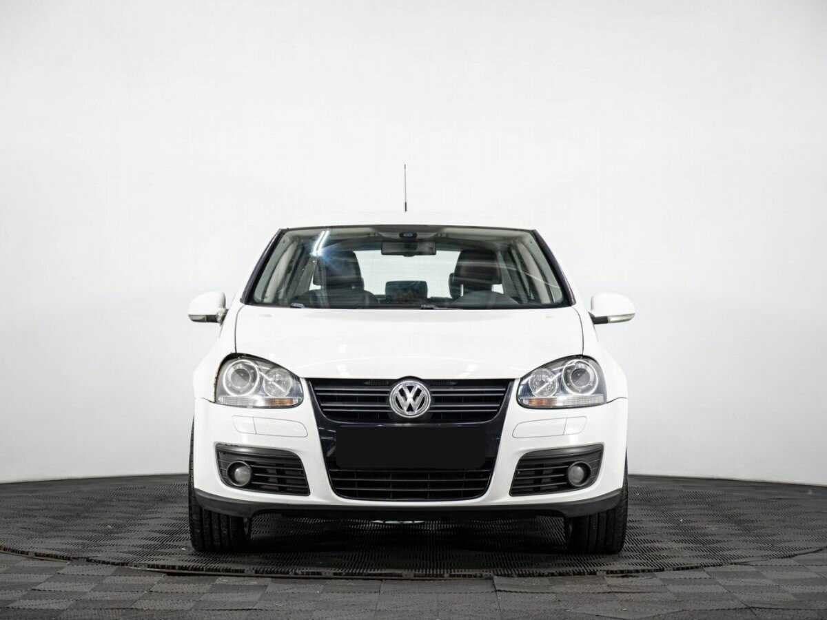 Volkswagen Golf 2008 года с пробегом. Фото: #1