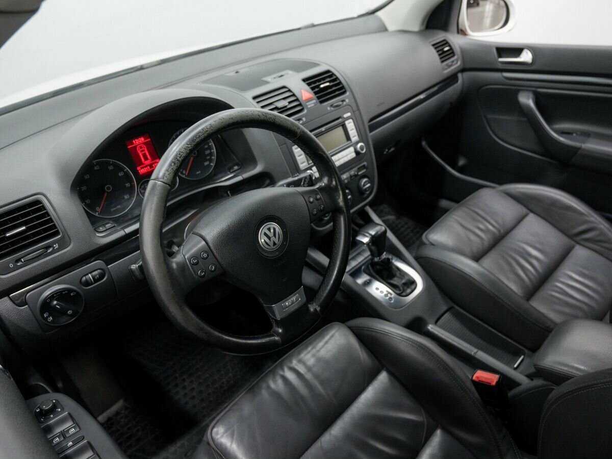 Volkswagen Golf 2008 года с пробегом. Фото: #12