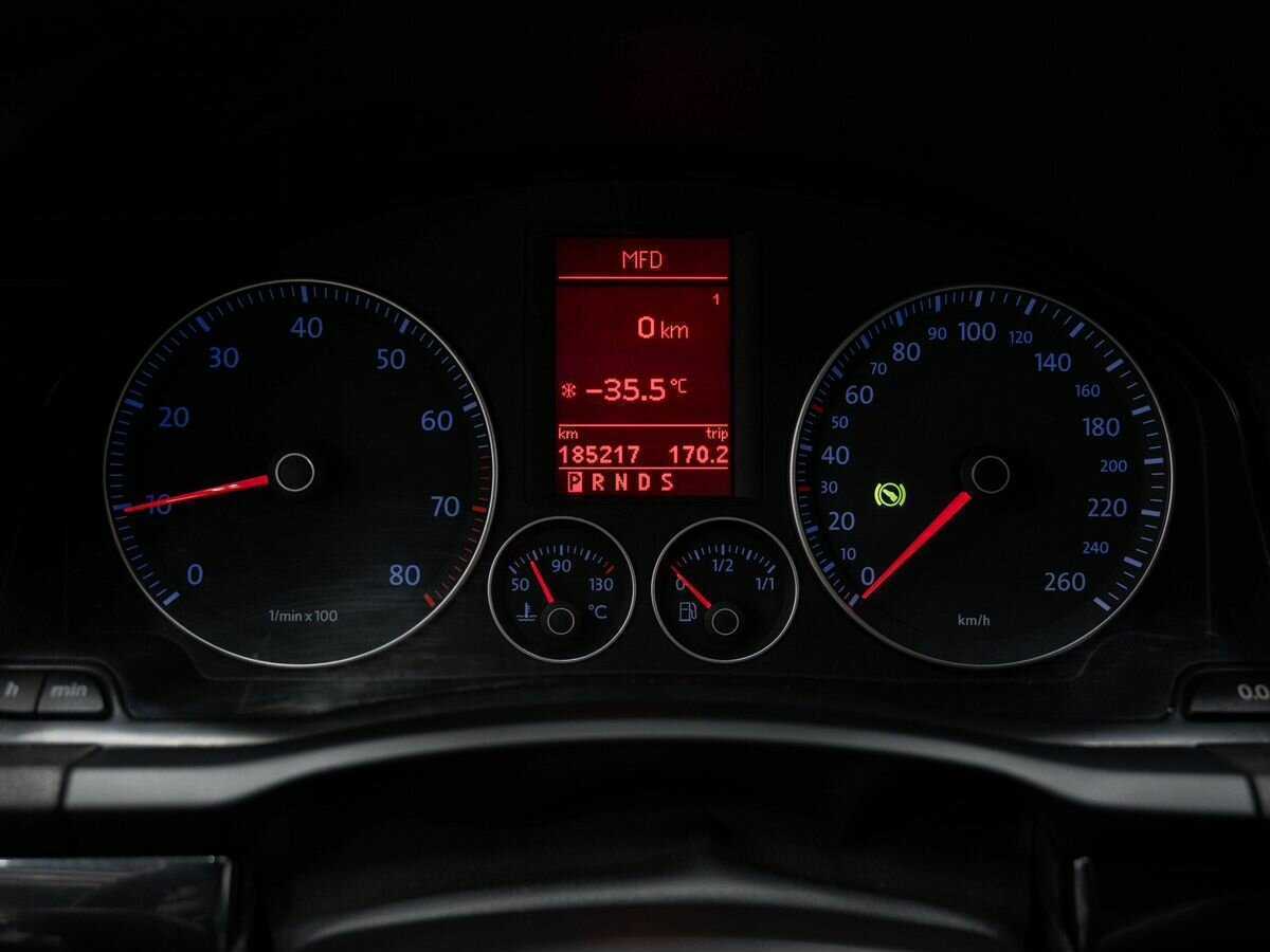 Volkswagen Golf 2008 года с пробегом. Фото: #19