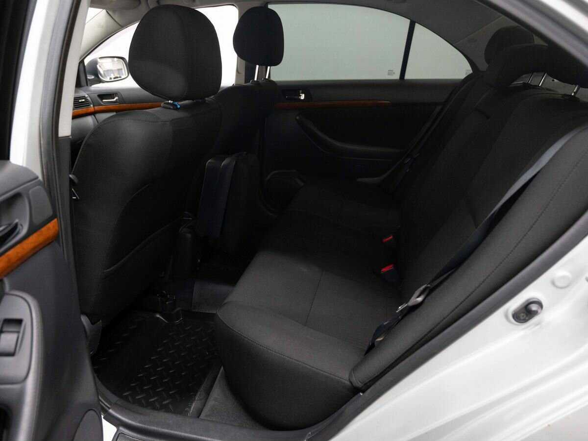 Toyota Avensis 2007 года с пробегом. Фото: #8