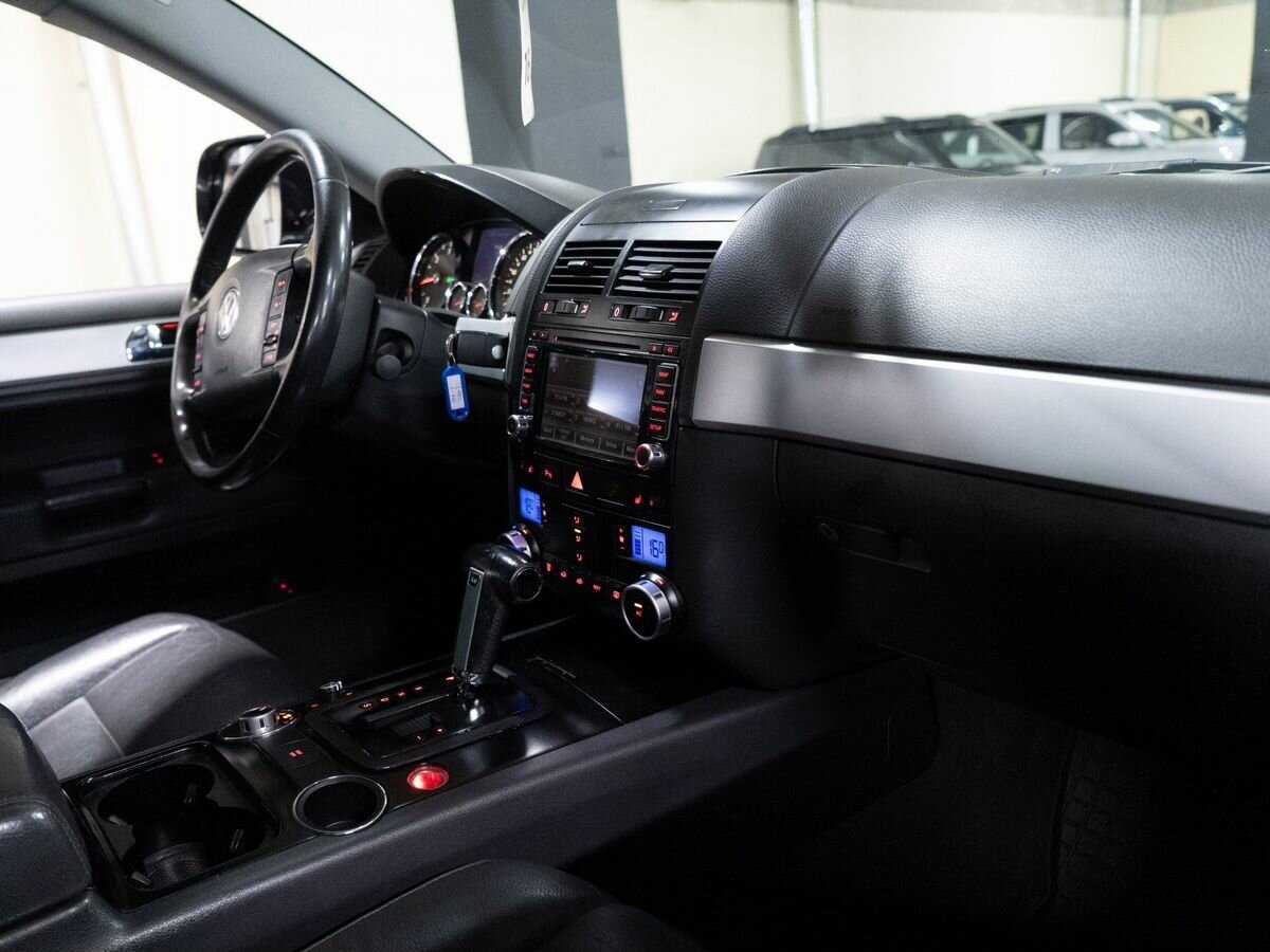 Volkswagen Touareg 2008 года с пробегом. Фото: #9