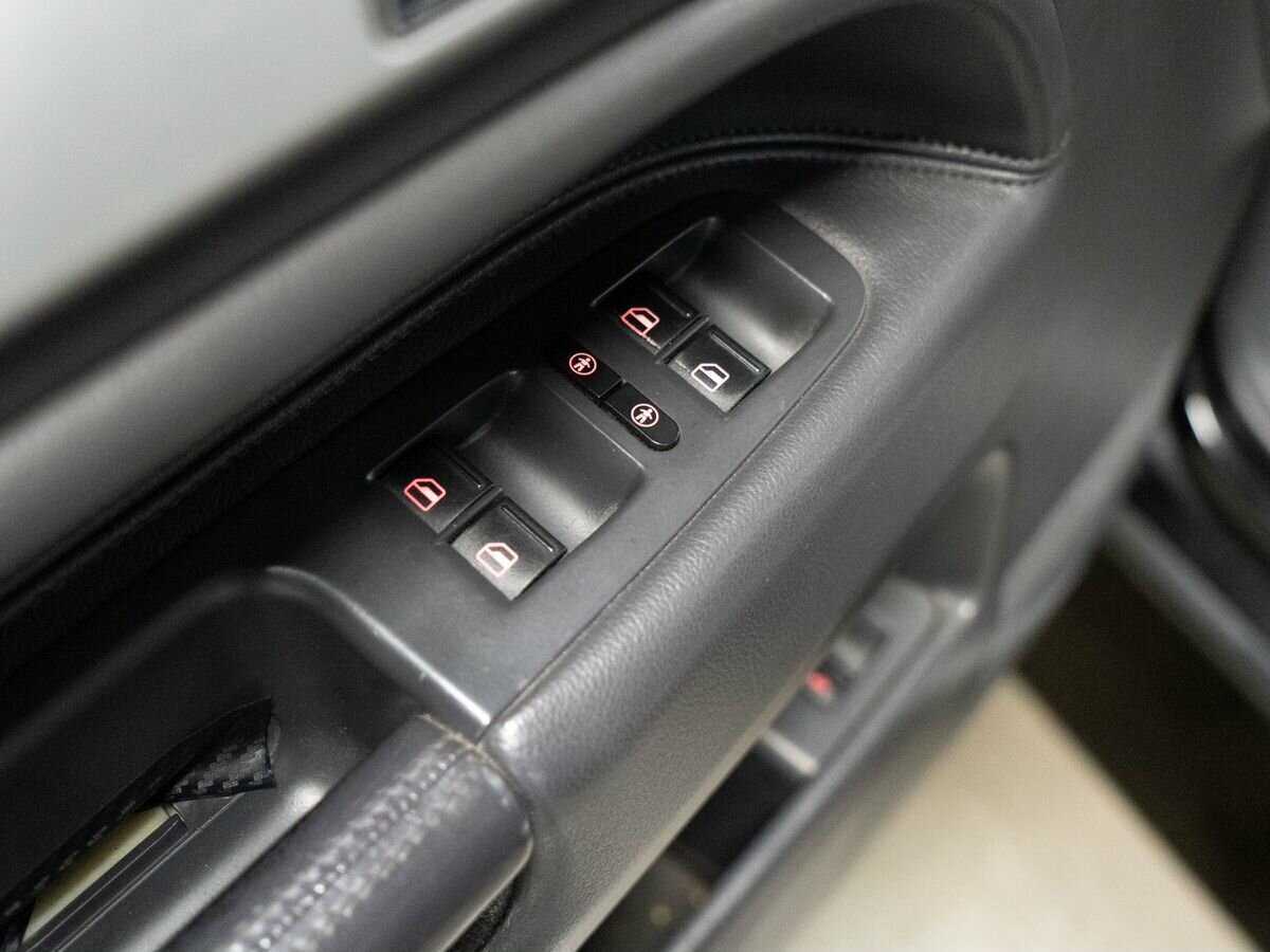 Volkswagen Touareg 2008 года с пробегом. Фото: #15