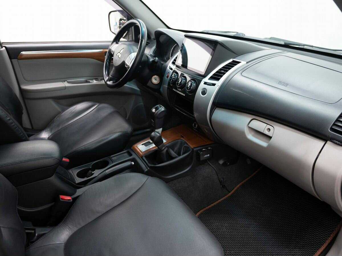 Mitsubishi Pajero Sport 2008 года с пробегом. Фото: #9