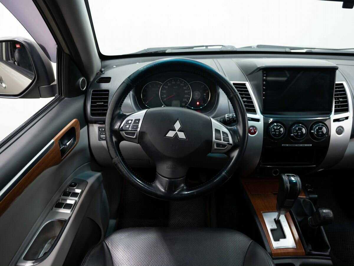 Mitsubishi Pajero Sport 2008 года с пробегом. Фото: #12