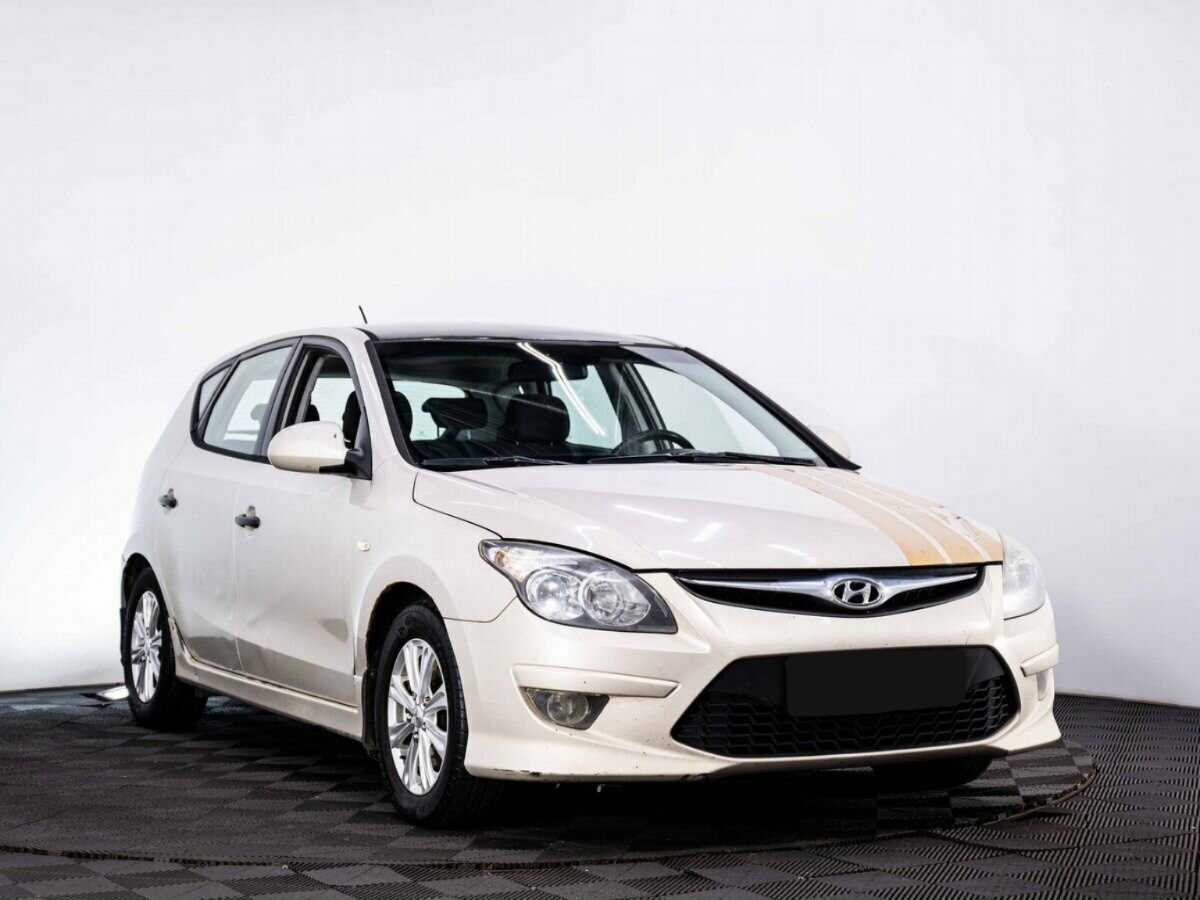 Hyundai i30 2010 года с пробегом. Фото: #2