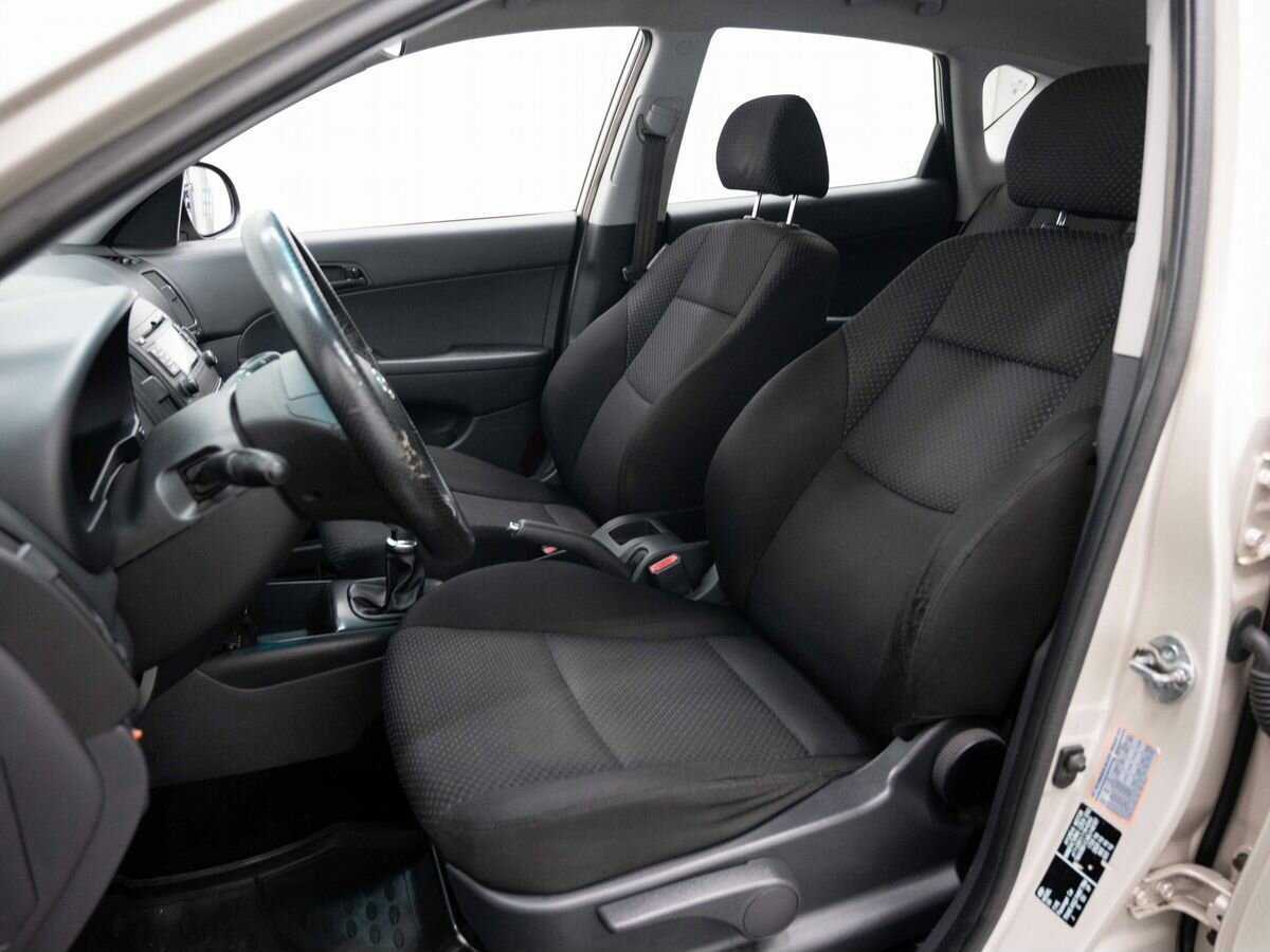Hyundai i30 2010 года с пробегом. Фото: #7