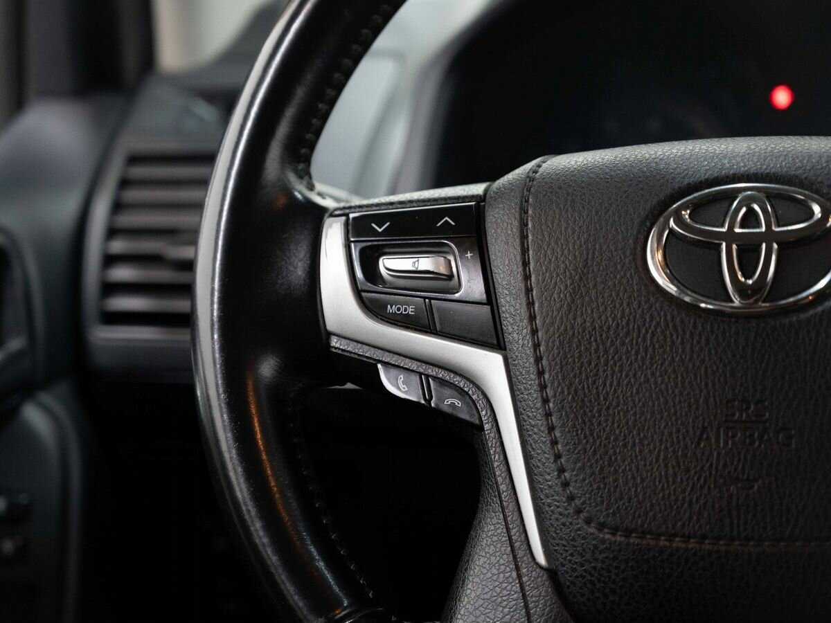 Toyota Land Cruiser Prado 2018 года с пробегом. Фото: #13