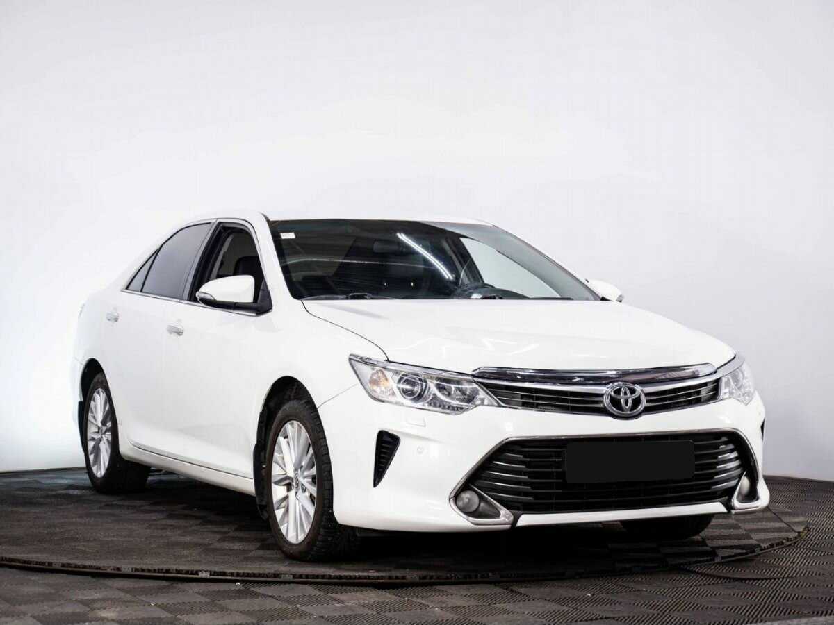 Toyota Camry 2014 года с пробегом. Фото: #2