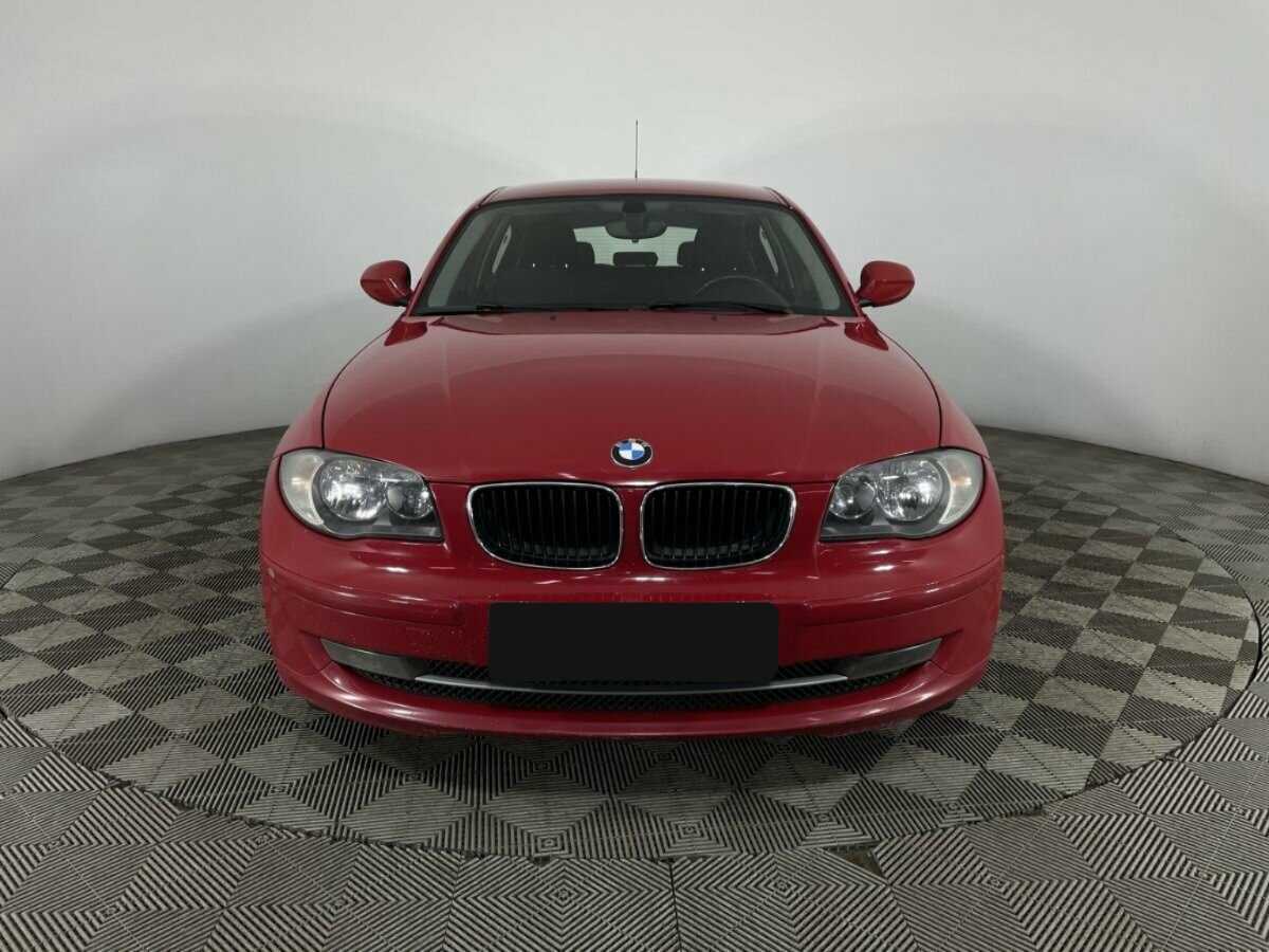 BMW 1 серии 2010 года с пробегом. Фото: #1