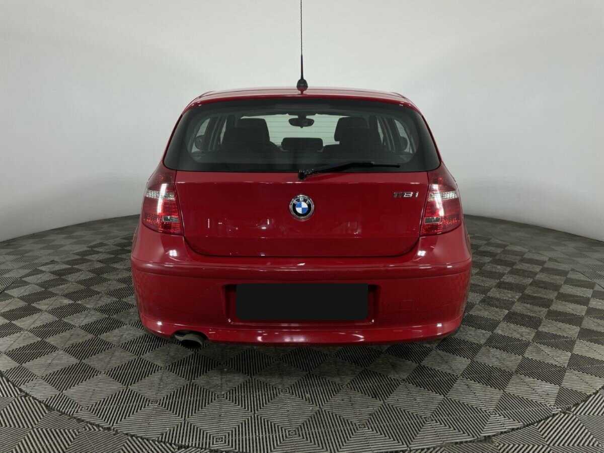 BMW 1 серии 2010 года с пробегом. Фото: #2