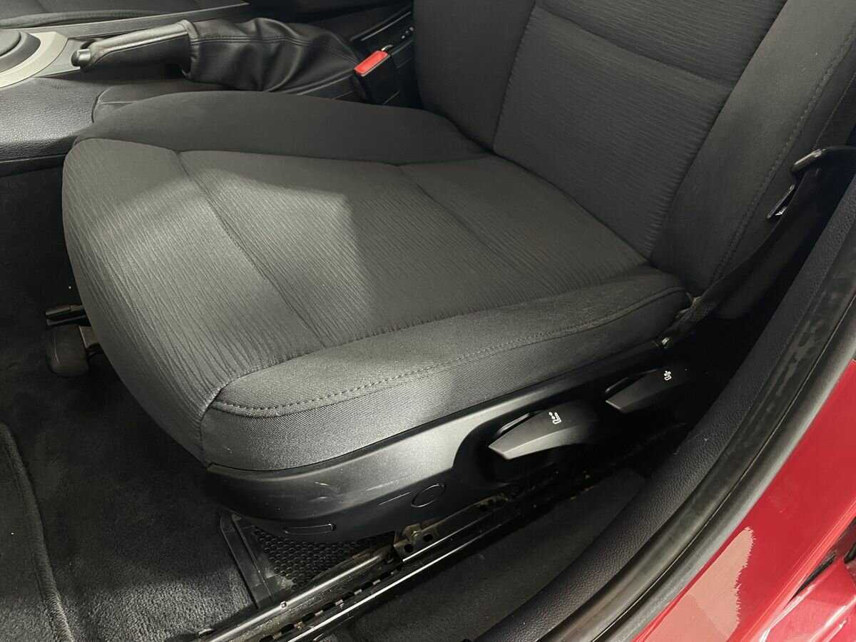 BMW 1 серии 2010 года с пробегом. Фото: #8