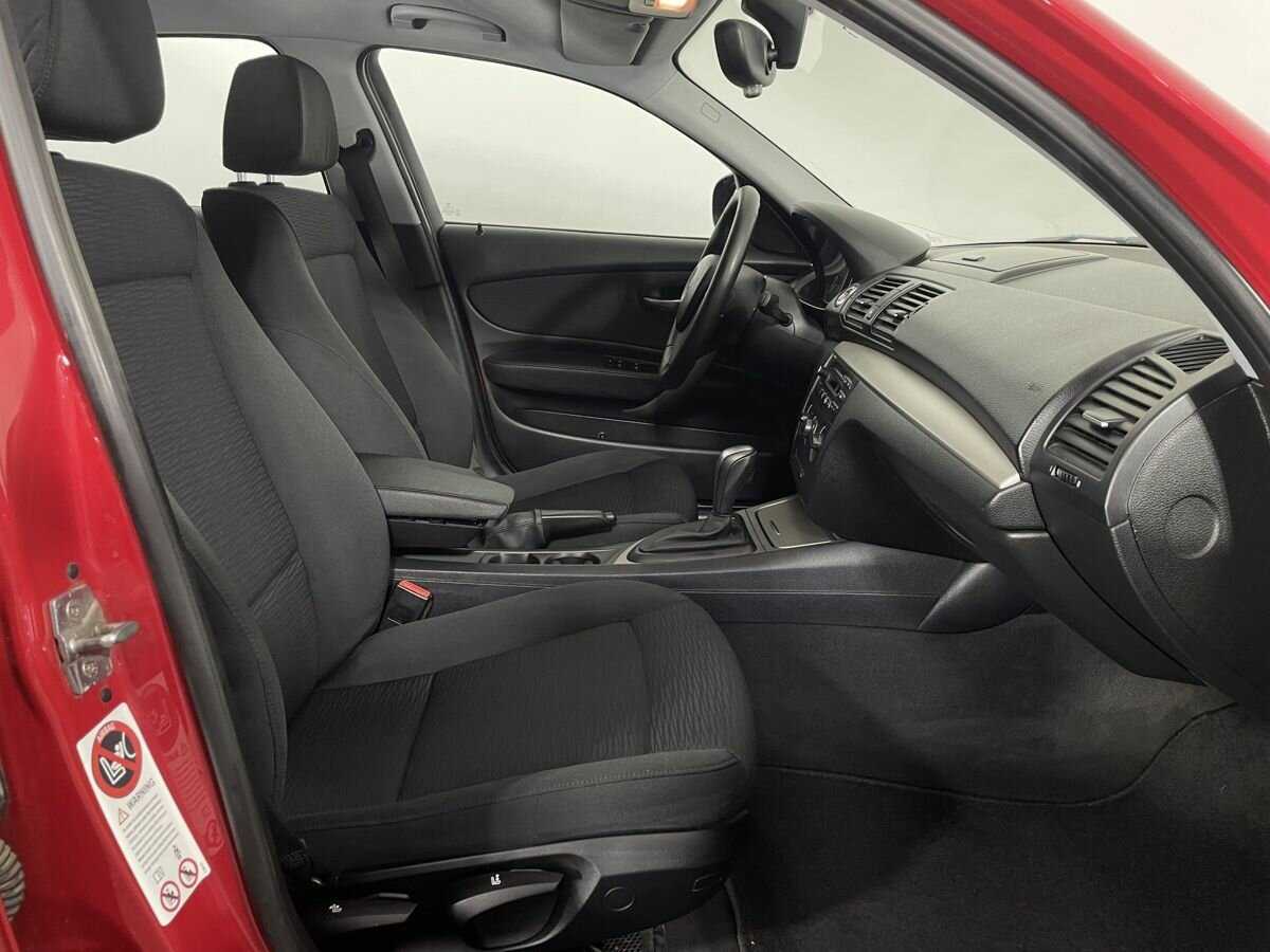 BMW 1 серии 2010 года с пробегом. Фото: #12