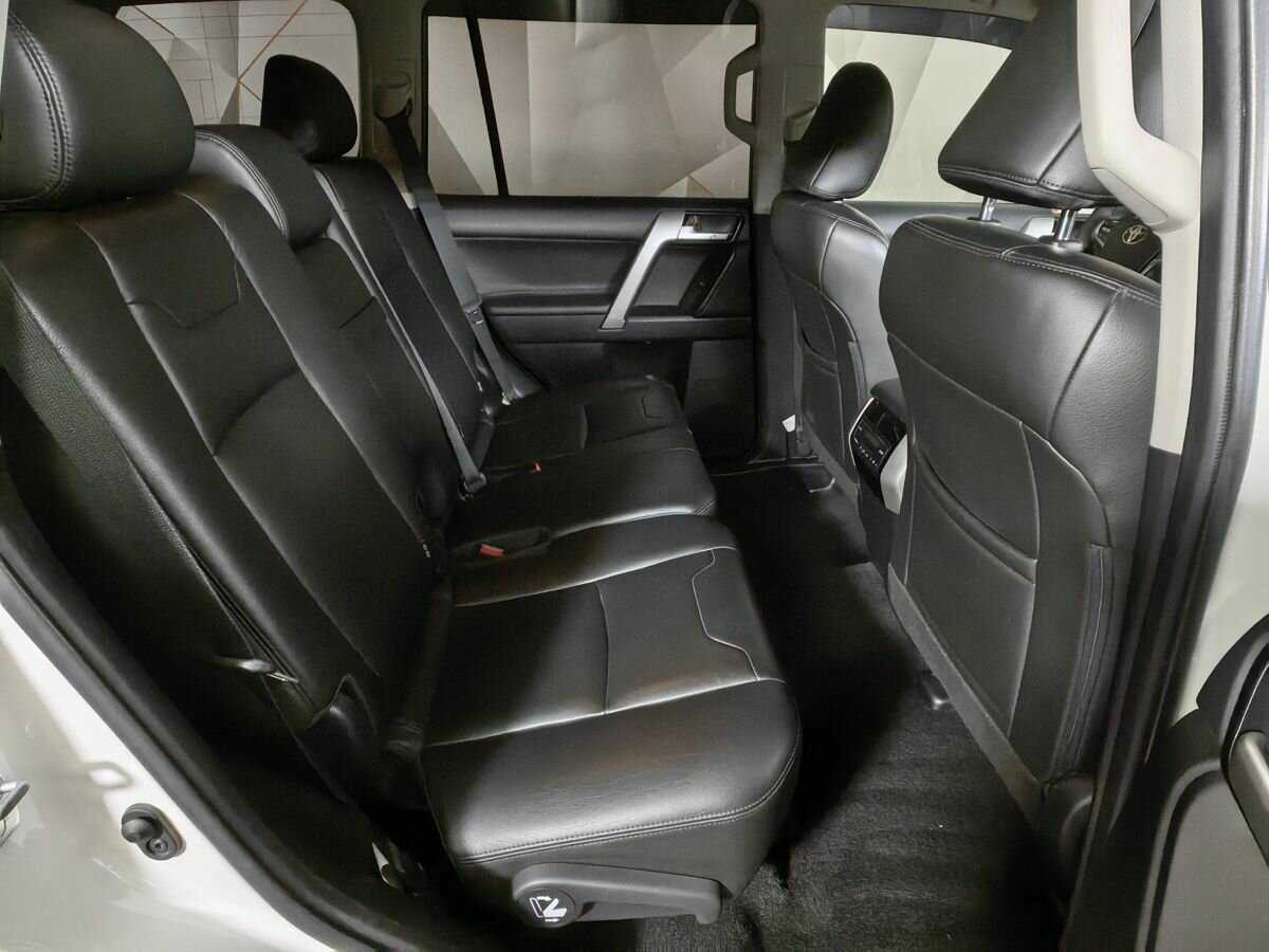 Toyota Land Cruiser Prado 2020 года с пробегом. Фото: #11