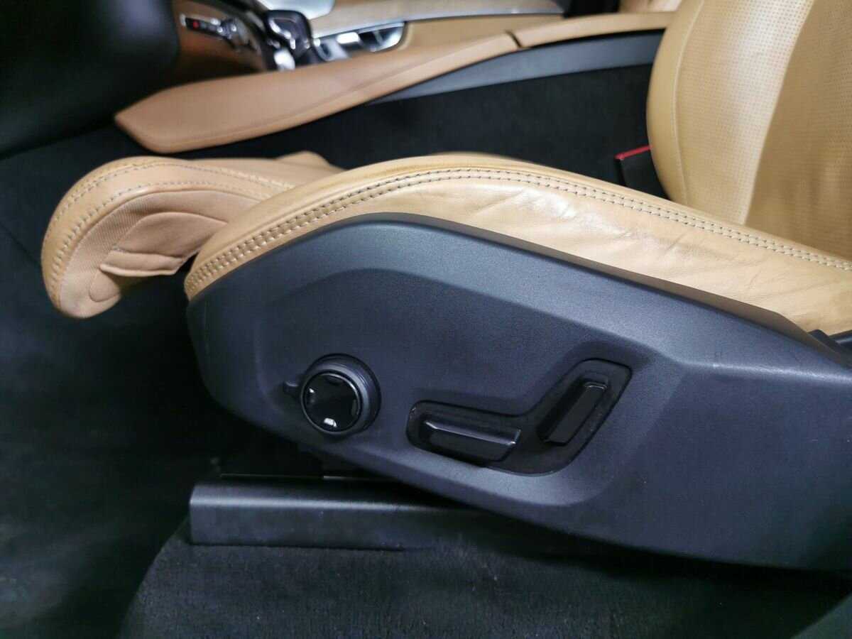 Volvo XC90 2015 года с пробегом. Фото: #17