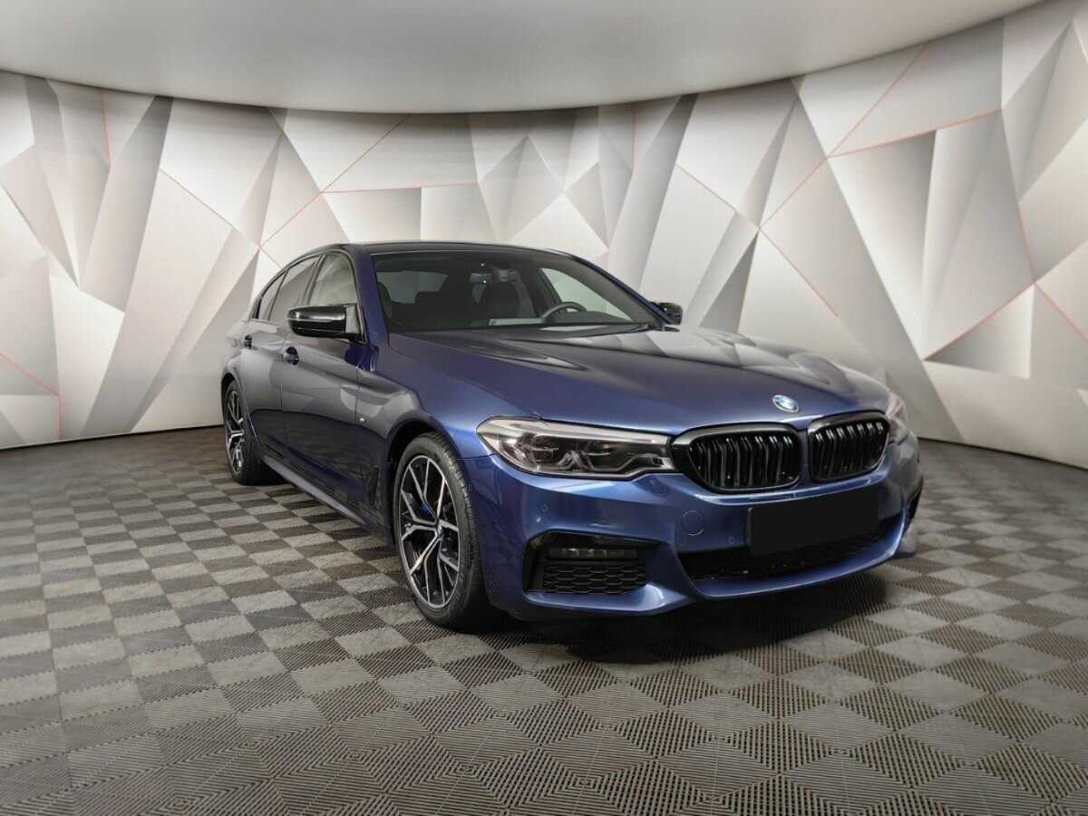 BMW 5 серии 2018 года с пробегом. Фото: #2